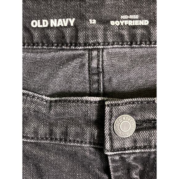 Old Navy Mid-Rise Boyfriend Jeans Size 12 Black Distressed Raw Hem - Picture 2 of 7